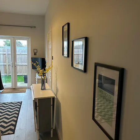 Nidd House Apartament *